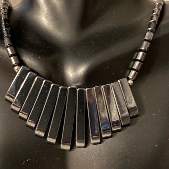 Black Hematite Beaded Necklace With Bars - Picture 2 of 8